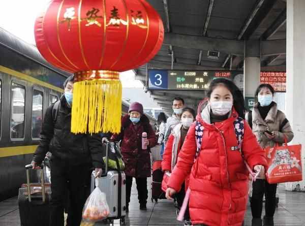 2021春運(yùn)正式開(kāi)啟！火車票、機(jī)票退票新規(guī)來(lái)了