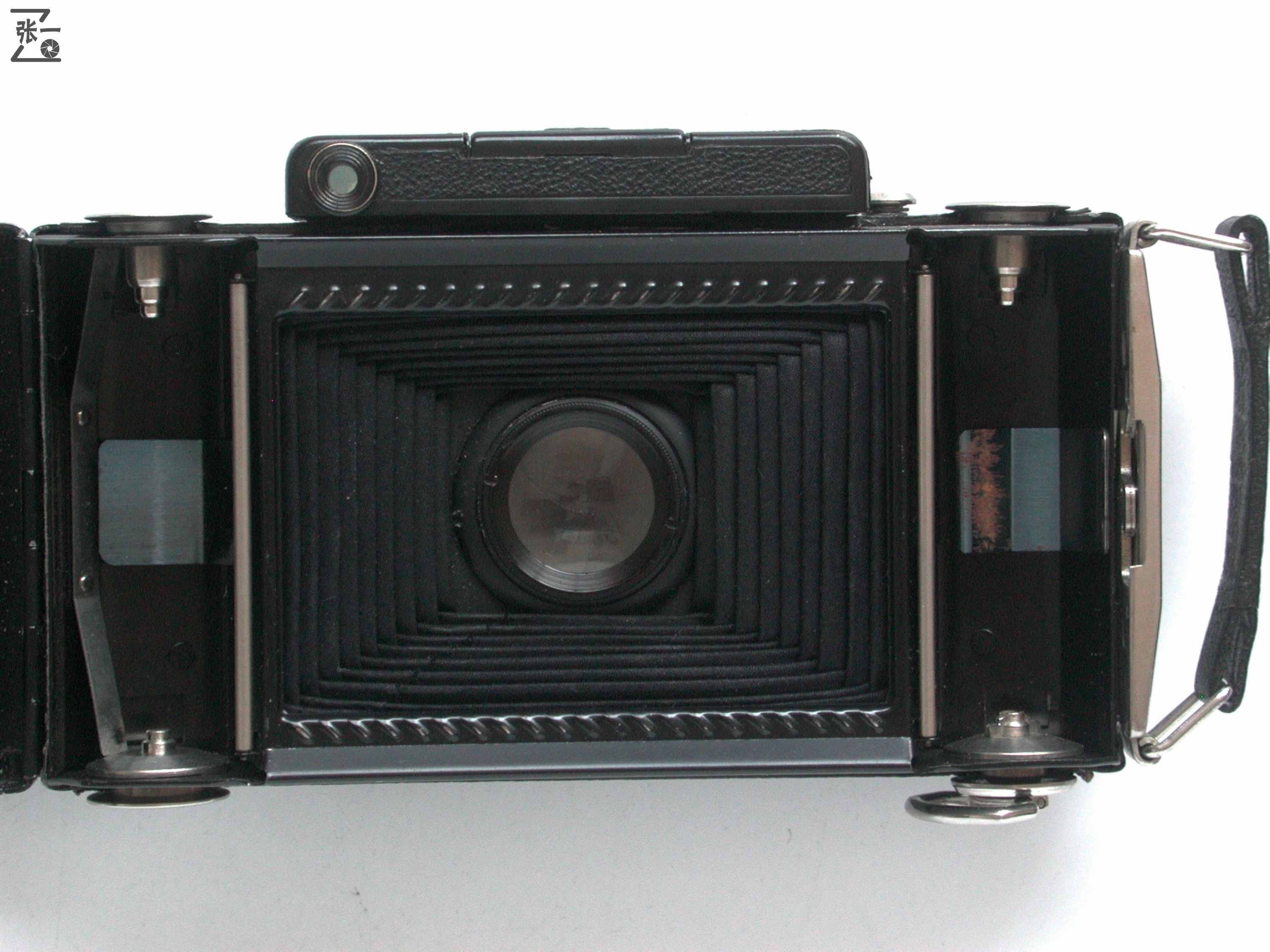 黃斑對(duì)焦的折疊皮腔相機(jī)：德國(guó)蔡司Zeiss Super Ikonta 530/2