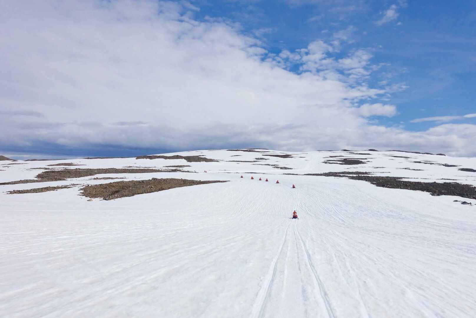 為什么冰島的人口，大多數(shù)都生活在島嶼的西南部地區(qū)？