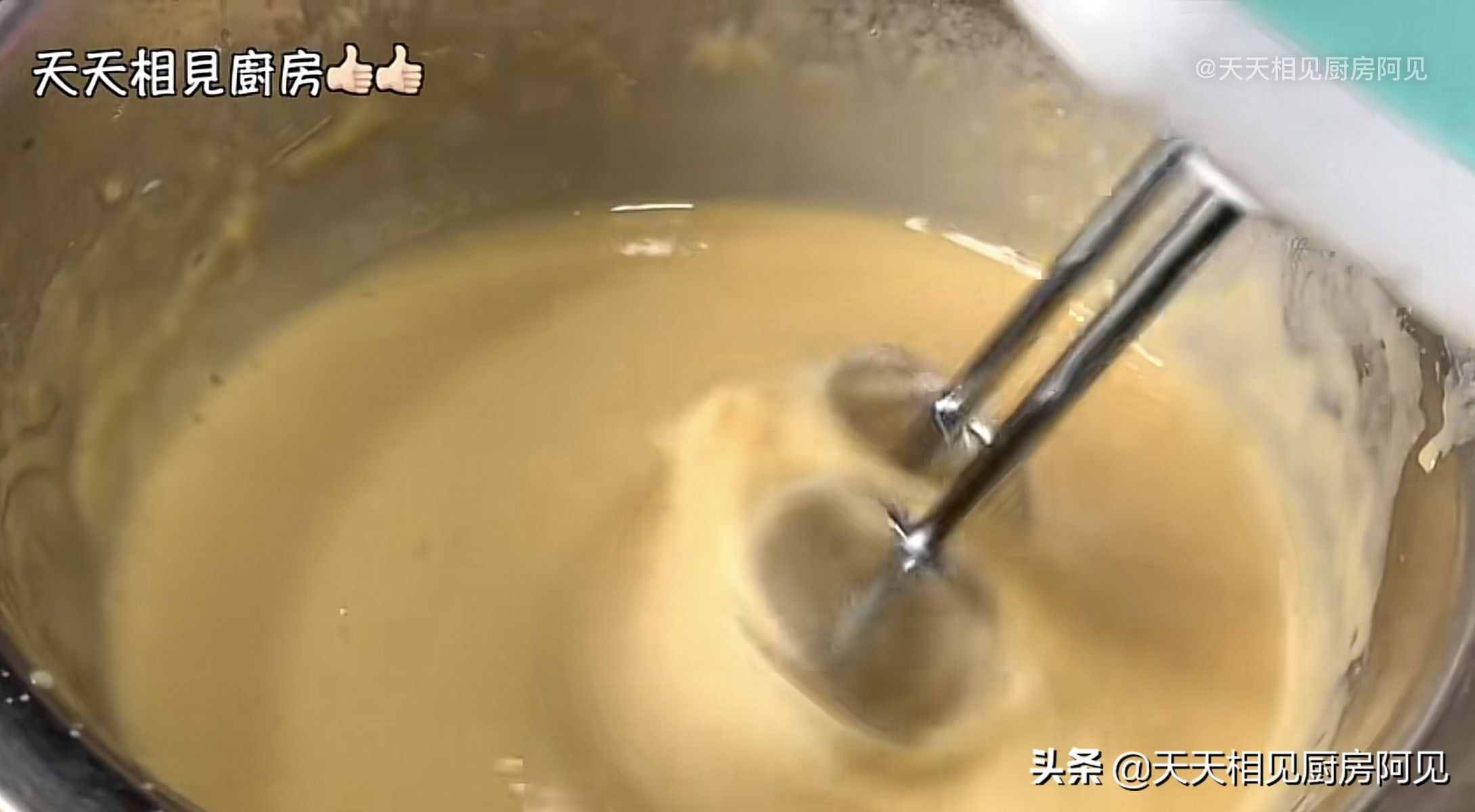 家里有電飯煲和雞蛋就能做蛋糕，第一次做就能成功，蓬松暄軟