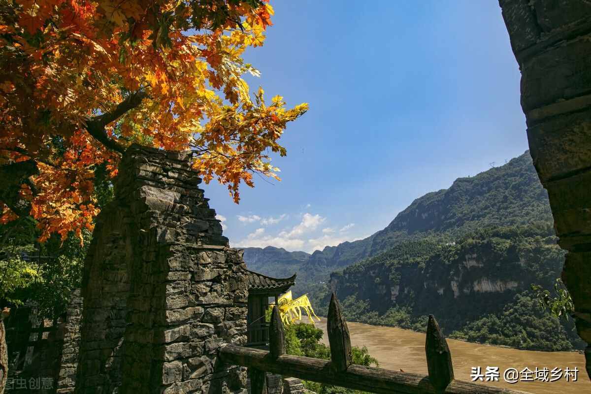 有水的峽谷，往往以三峽自稱，我們經(jīng)常說的“三峽”到底是哪三峽