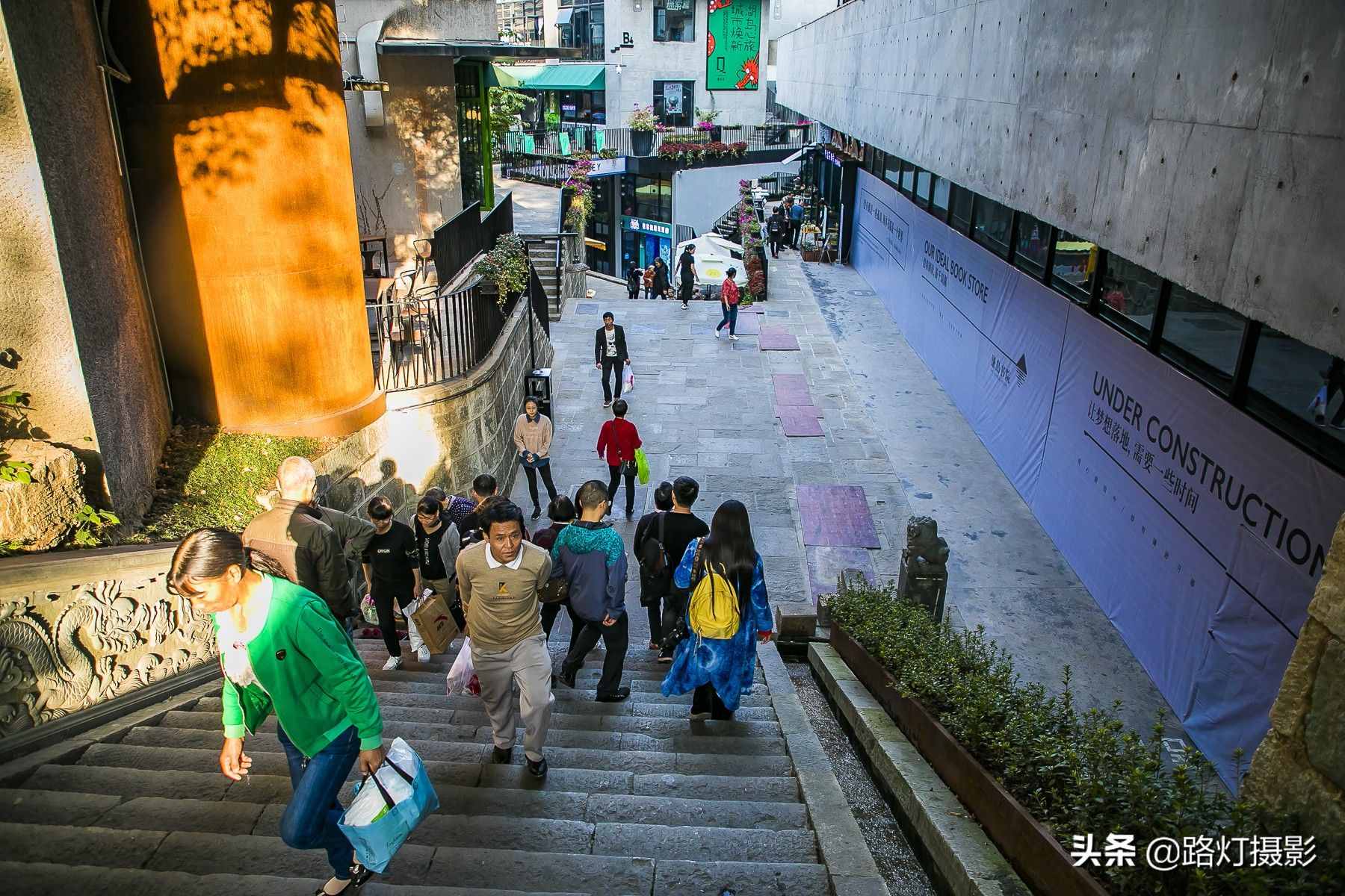 旅游的好處，喜歡窩在家里的人不會(huì)懂