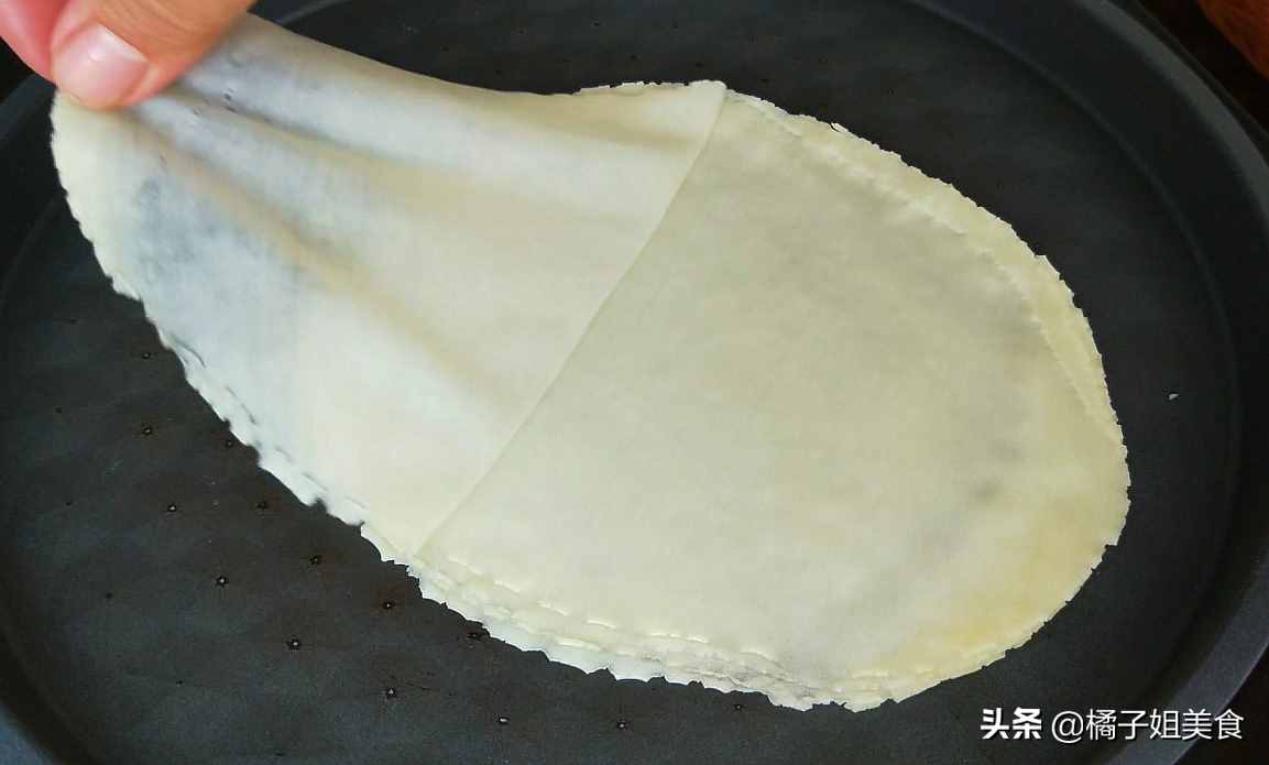 “餃子皮”這個(gè)做法最近火了，飯店都吃不到，連吃10天也不膩