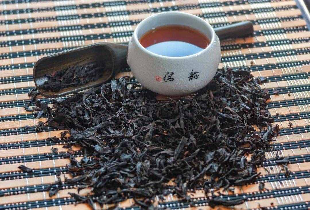 常見烏龍茶怎么喝？巖茶、鐵觀音品飲小技巧