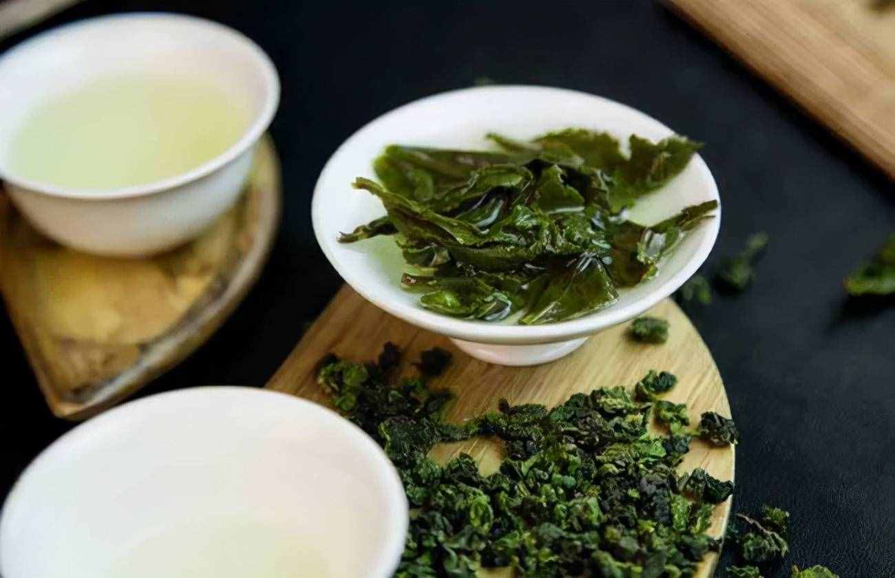 常見烏龍茶怎么喝？巖茶、鐵觀音品飲小技巧