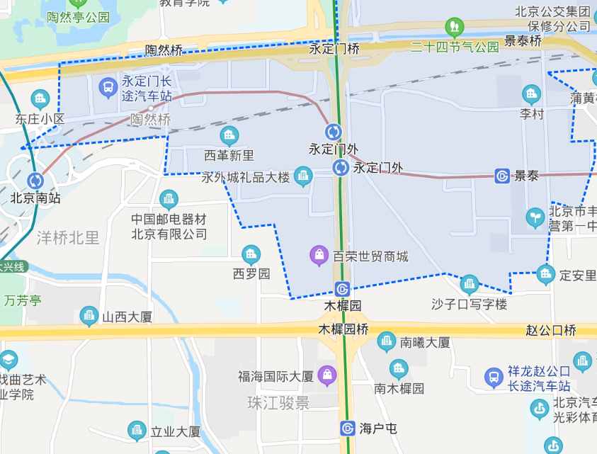 北京地鐵8號線的木樨園站：地跨豐臺、東城兩區(qū)，西側(cè)是世茂百榮