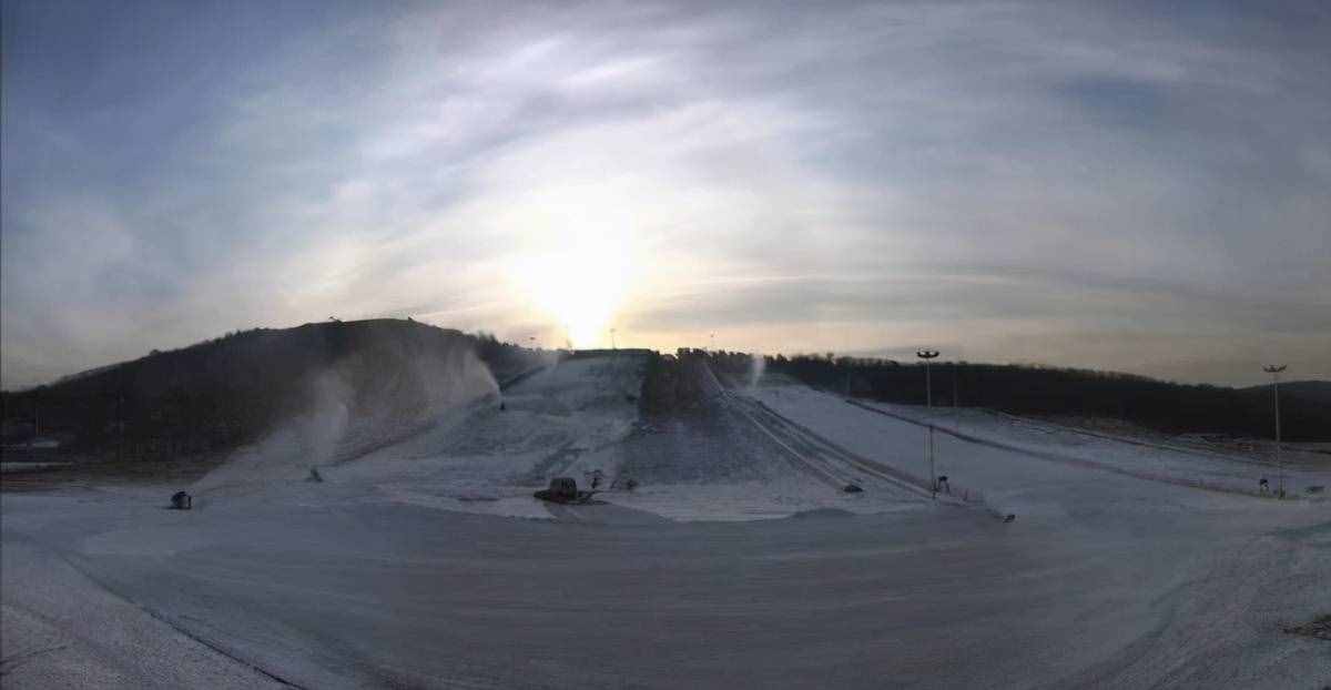 雪場都開了，走起